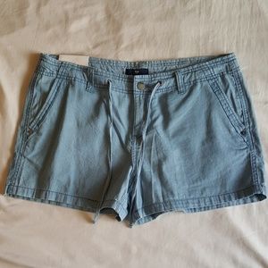 NWT Gap Chambray short